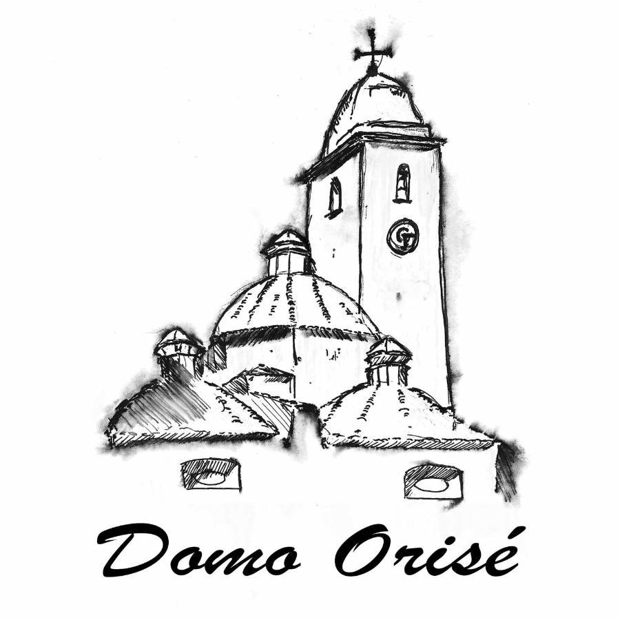 Domo Orise Alloggio In Pieno Centro Orosei Luaran gambar