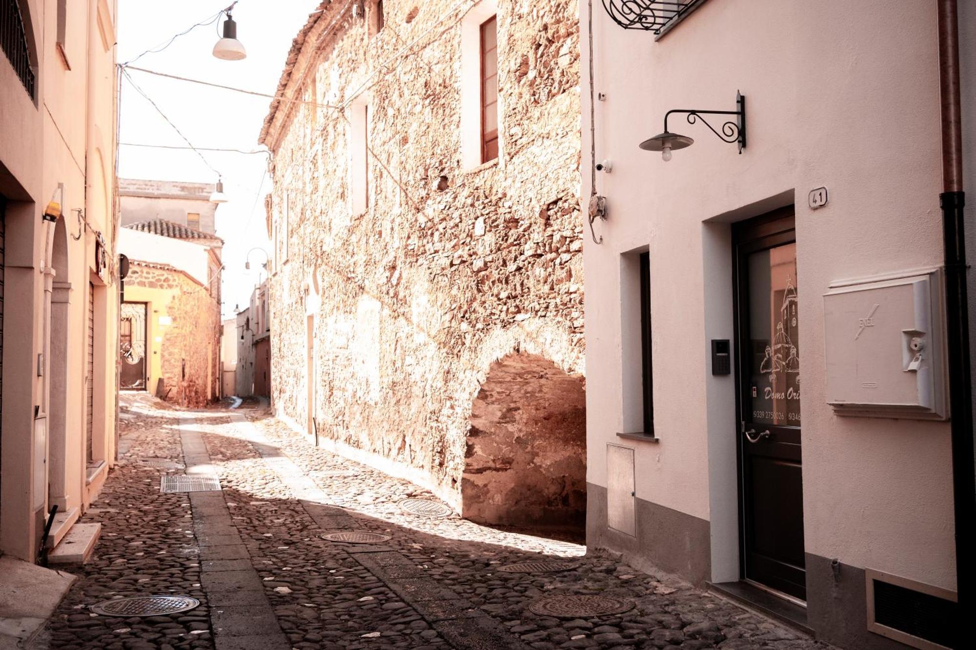 Domo Orise Alloggio In Pieno Centro Orosei Luaran gambar